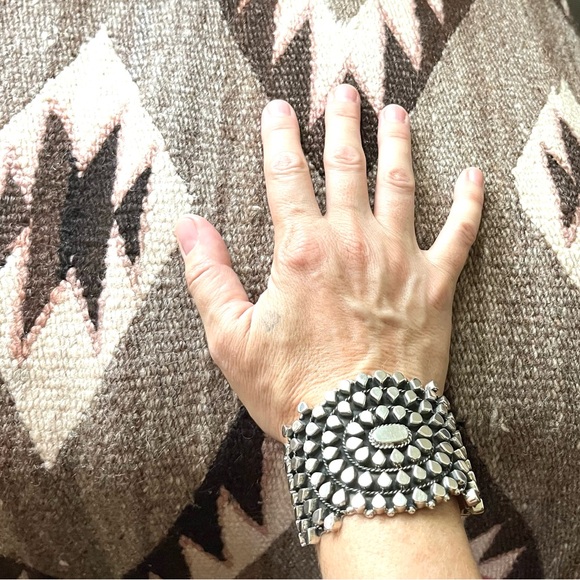 Sterling Silver Cuff Bracelet. Gender neutral. - Picture 4 of 12